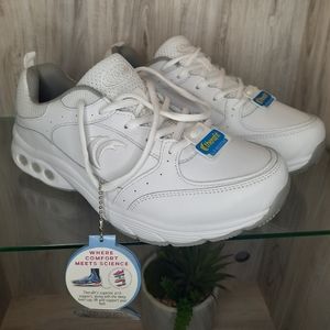 Therafit women's Renee slip resistant 9.5W new with tags